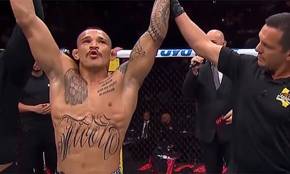 UFC Fighter gained a whopping 25.5 pounds before stepping into cage